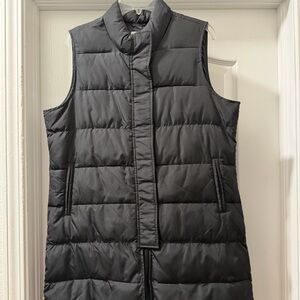 Crown & Ivy Black Puffer Vest